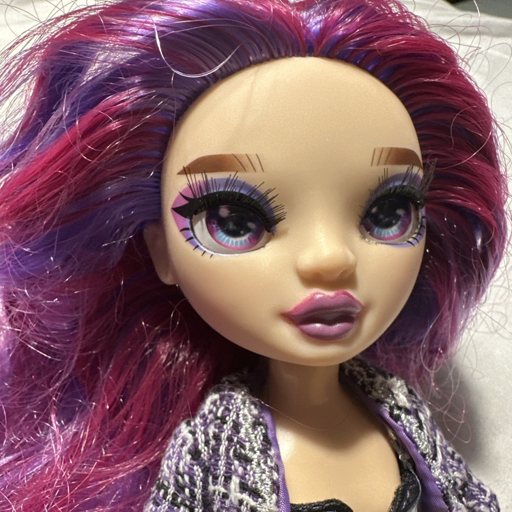 Rainbow High Emi Vanda Doll 11" Tall Purple Eyes And Hair MGA Entertainment
